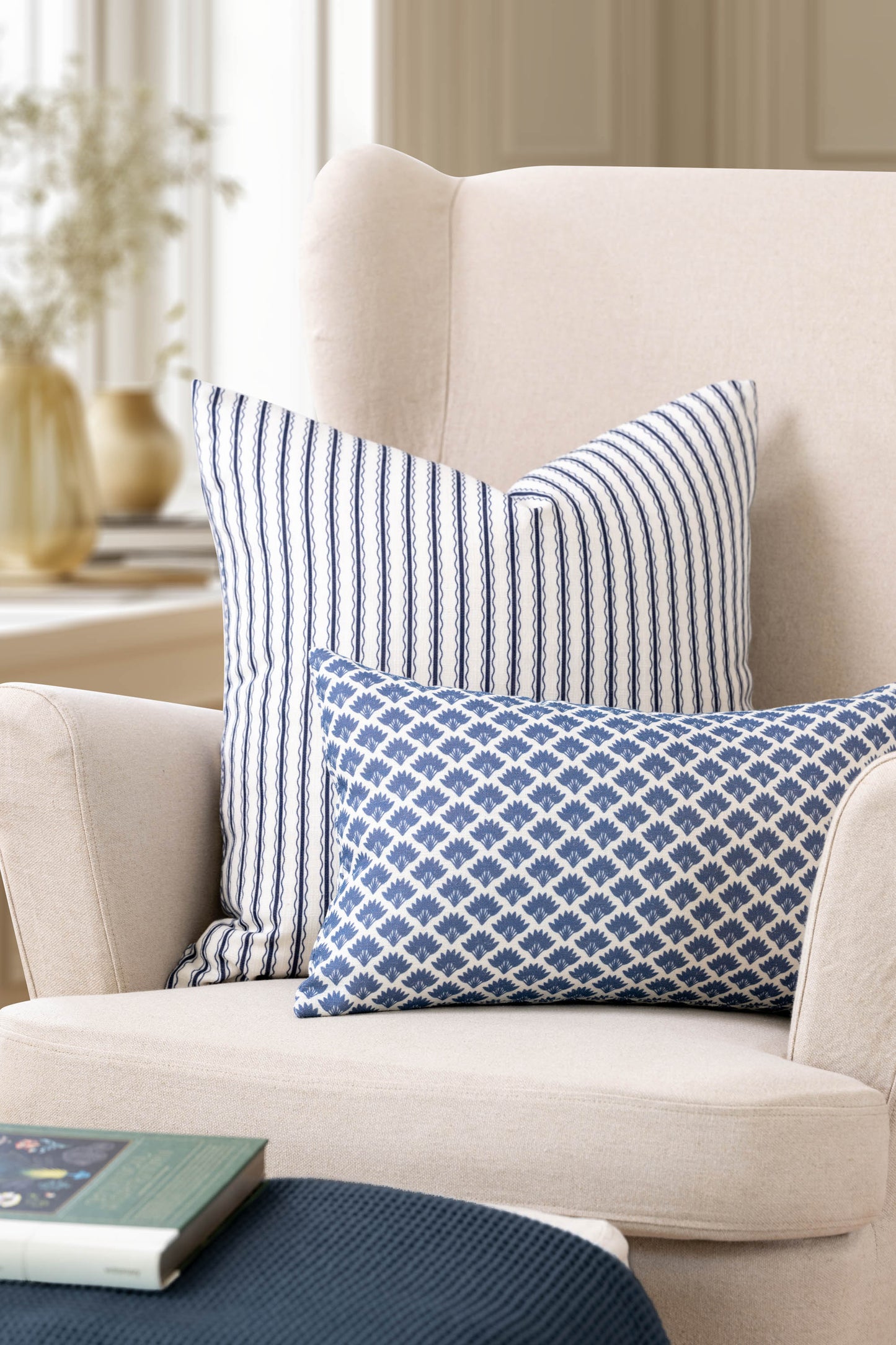 Liora Indoor Outdoor Throw Pillow Cover, Wave Stripes, Dark Navy, 22"x22"