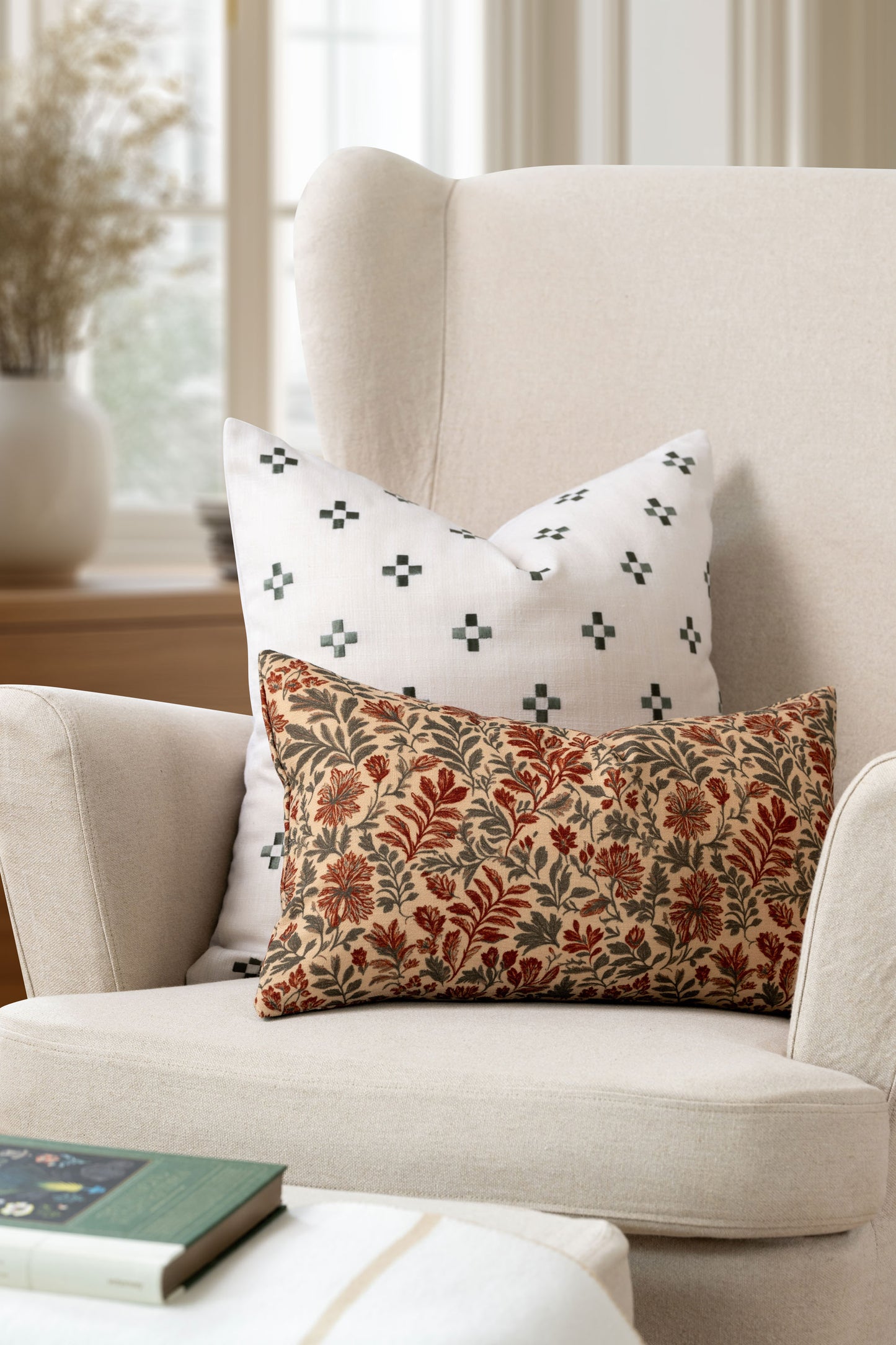 Auvin Indoor Outdoor Lumbar Pillow Cover, Sketch Botanical Flowers and Leaves, Rust Orange, 12"x20"