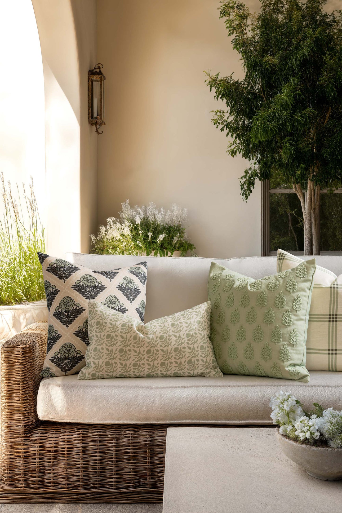 Roselith Indoor Outdoor Lumbar Pillow Cover, Floral and Leaves Geometric, Light Green, 12"x20"