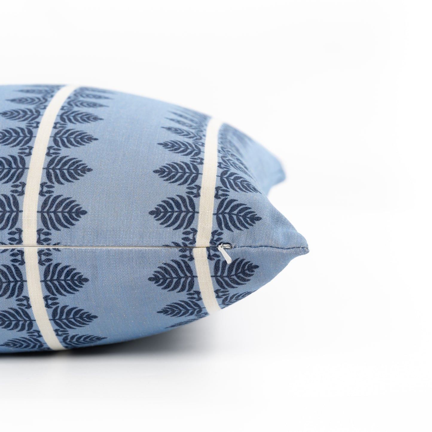 Vernaye Indoor Outdoor Throw Pillow Cover, Leaves Stripes, Dark Navy Blue, 20"x20"